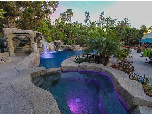 J&J Electronics ColorSplash LXG-W Series RGB + White LED Spa Lamp | 120V | LPL-S3-RGBW-120 26912 - Image 4