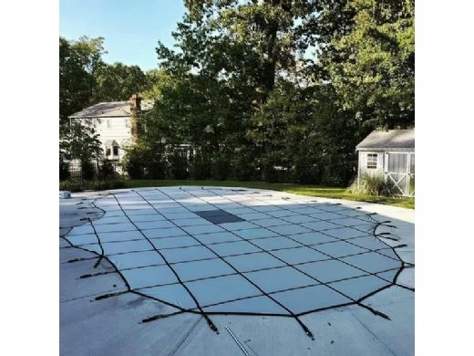 Merlin 10-Year Solid Safety Cover With Drain Panel | Rectangle 16' X 32' | 4' Offset 4' X 8' Left Side Step | Gray | 31W-X-GY